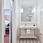 The Collection - Casa Batllo - Luxury Historic 4bd 4bth For 9 Guests Daire Barselona