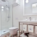 The Collection - Casa Batllo - Luxury Historic 4bd 4bth For 9 Guests Daire